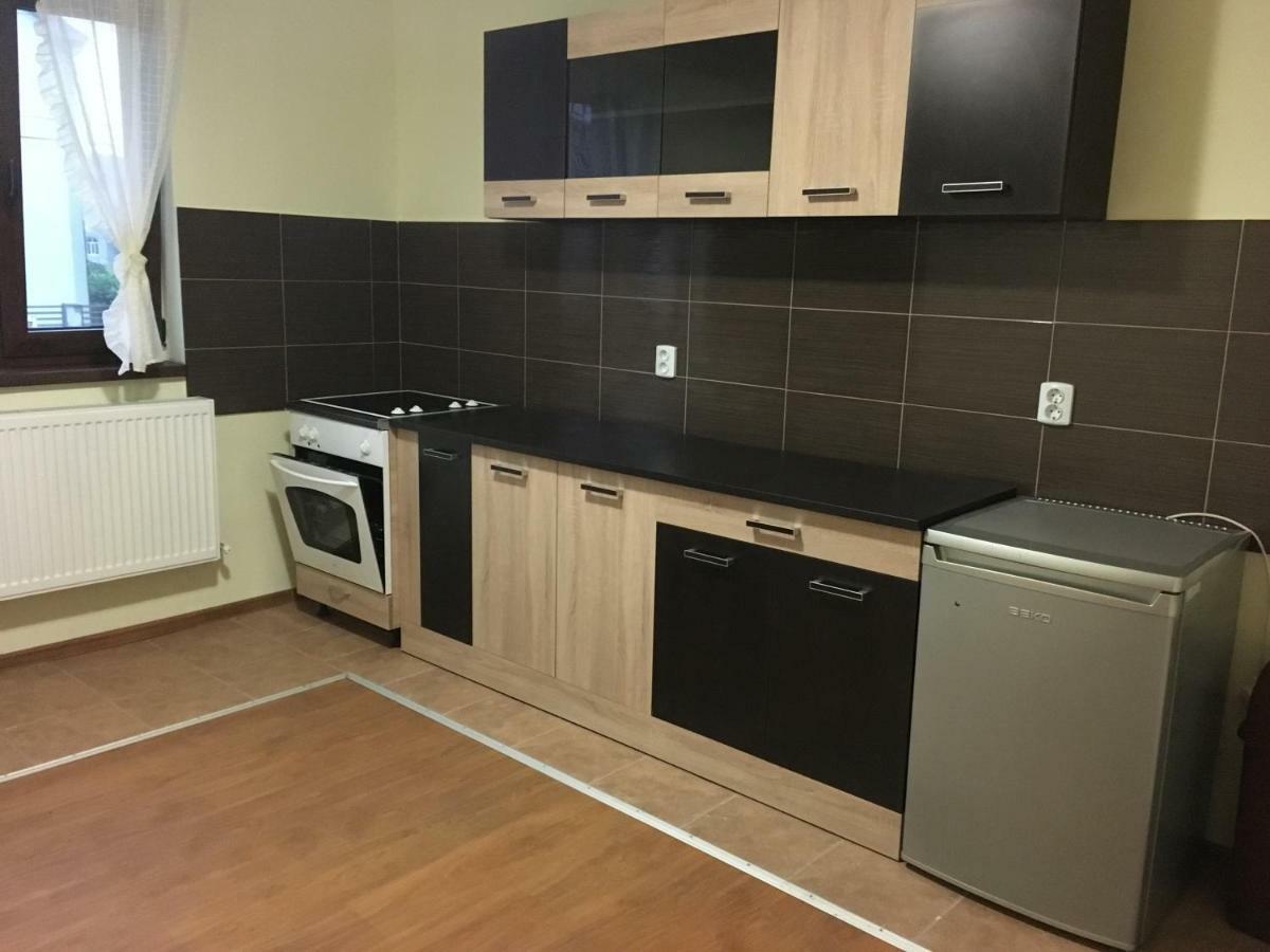 Casa In Zona Linistita, Campia Turziiヴィラ エクステリア 写真